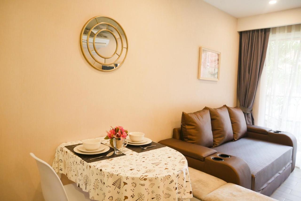 Seven Seas Pattaya Poolside Room ห้องติดสระ Jomtien Beach Exterior foto